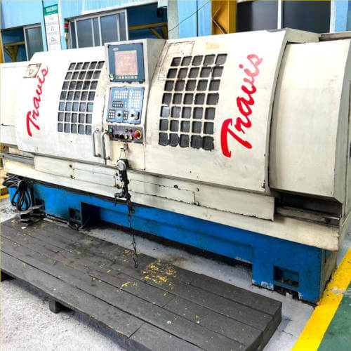 Torno CNC Marca Travis Modelo TR-2