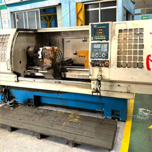 Torno CNC Marca Travis Modelo TR-2